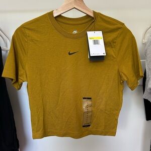Nike Gold Crop Fitted Short Sleeve Tee